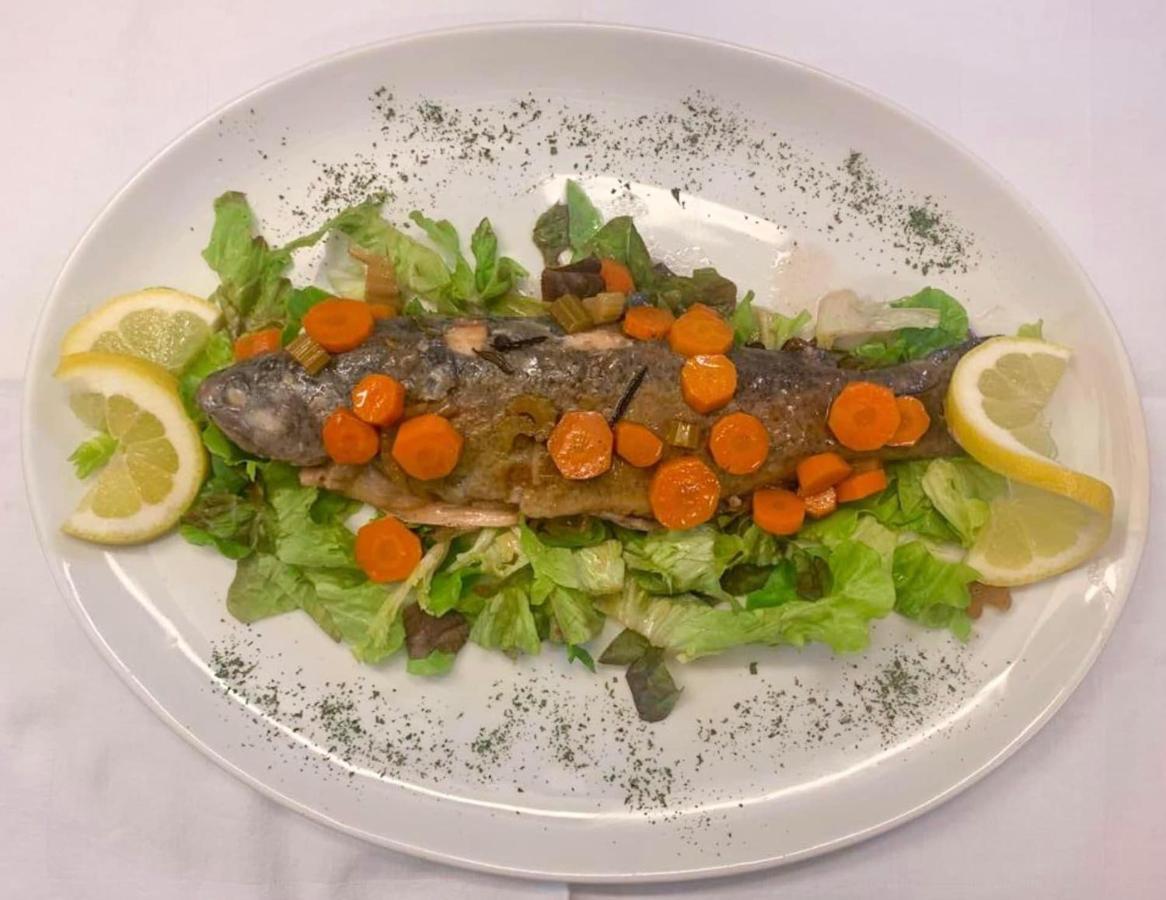 Hotel Ristorante Della Stazione Tegna Exterior foto