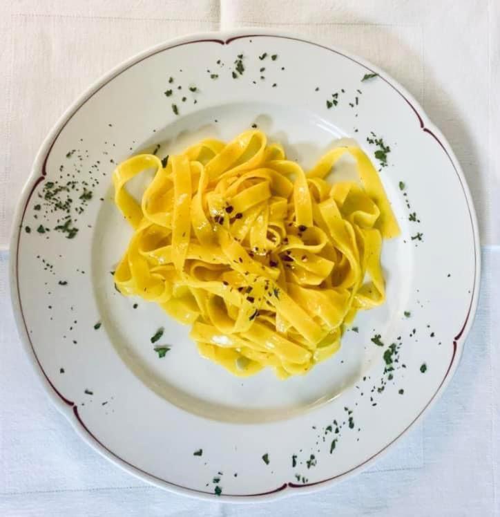 Hotel Ristorante Della Stazione Tegna Exterior foto